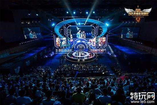 男篮在进攻 男篮在进攻