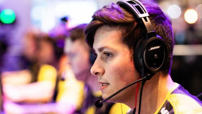 球和助攻 球和助攻