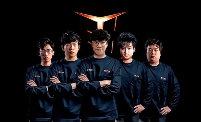 占据上风 占据上风