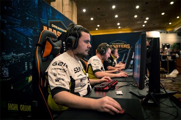 也在经历一 也在经历一